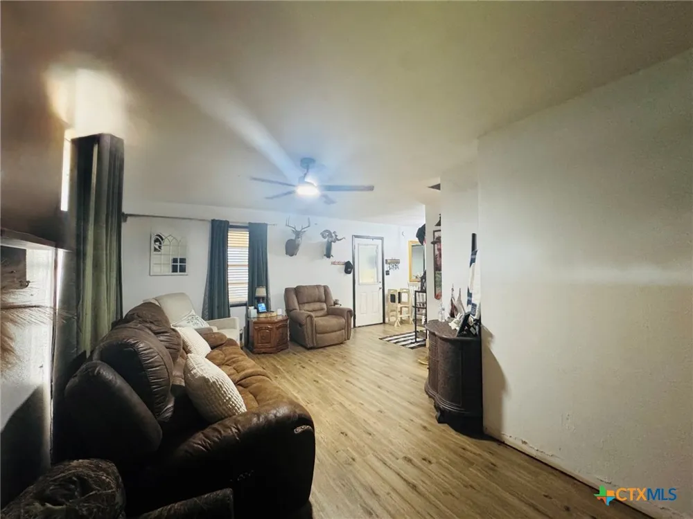308 S Reagan Street Hamilton, TX 76531