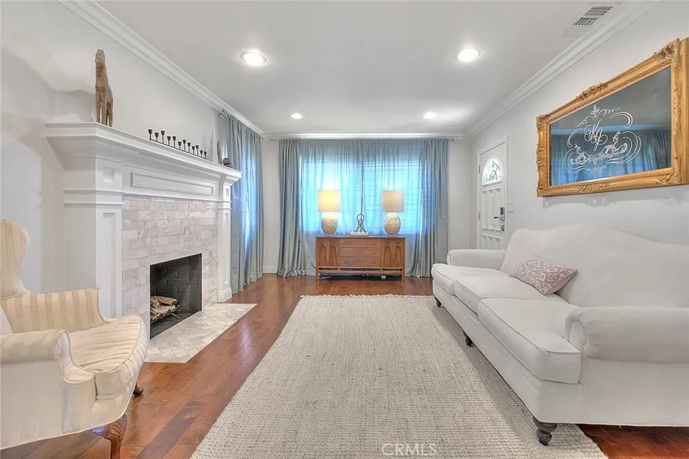 6505 W 84th Street Los Angeles, CA 90045
