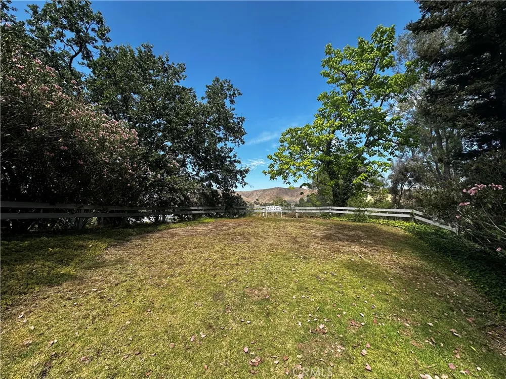 5738 Skyview Way #Unit B Agoura Hills, CA 91301