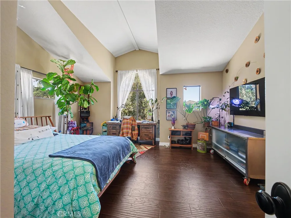 5738 Skyview Way #Unit B Agoura Hills, CA 91301