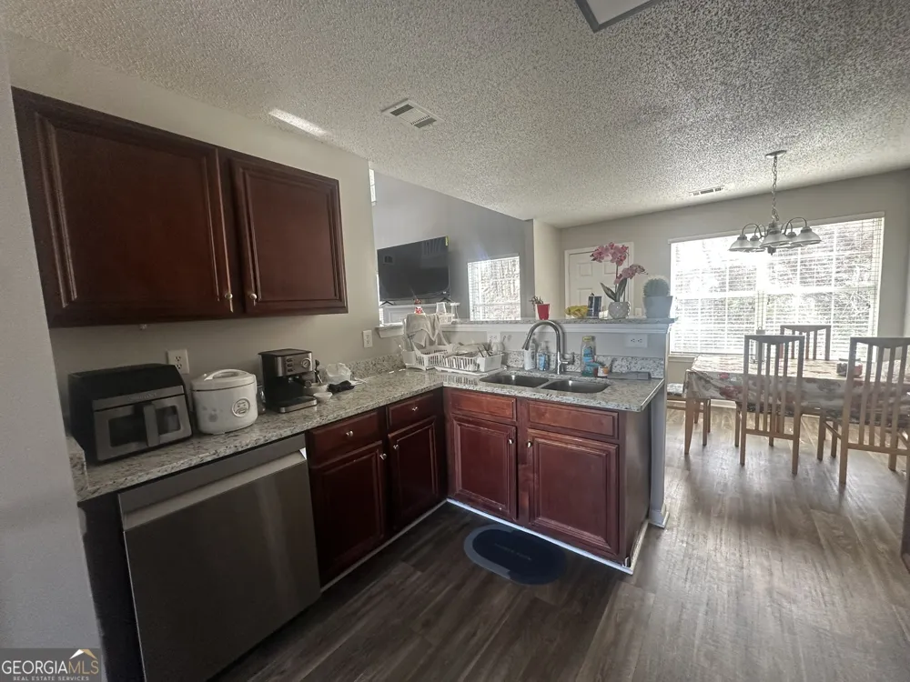 2171 Boulder Forest DR Ellenwood, GA 30294