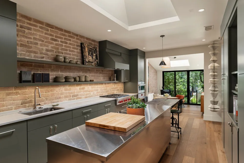 3216 Tarryhollow Drive Austin, TX 78703