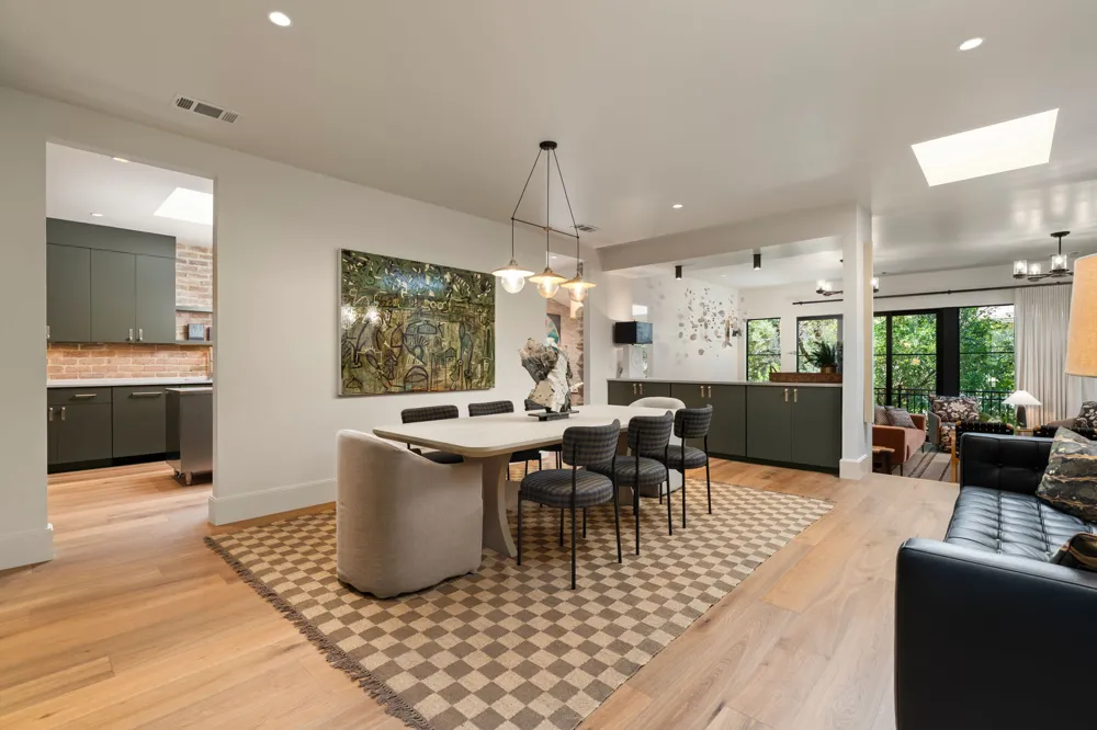 3216 Tarryhollow Drive Austin, TX 78703