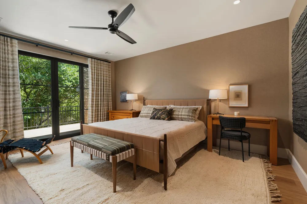 3216 Tarryhollow Drive Austin, TX 78703