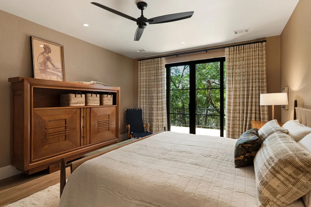 3216 Tarryhollow Drive Austin, TX 78703