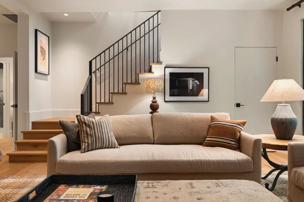 3216 Tarryhollow Drive Austin, TX 78703