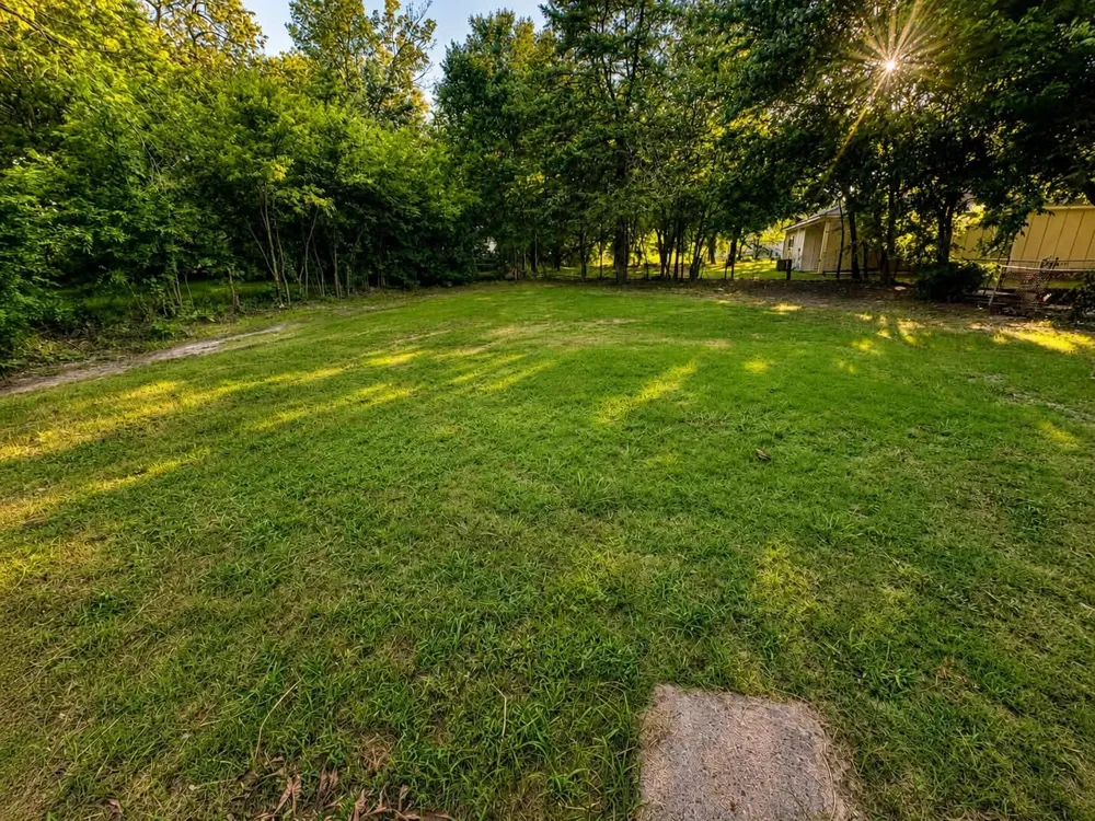 413 Gates Street Bonham, TX 75418