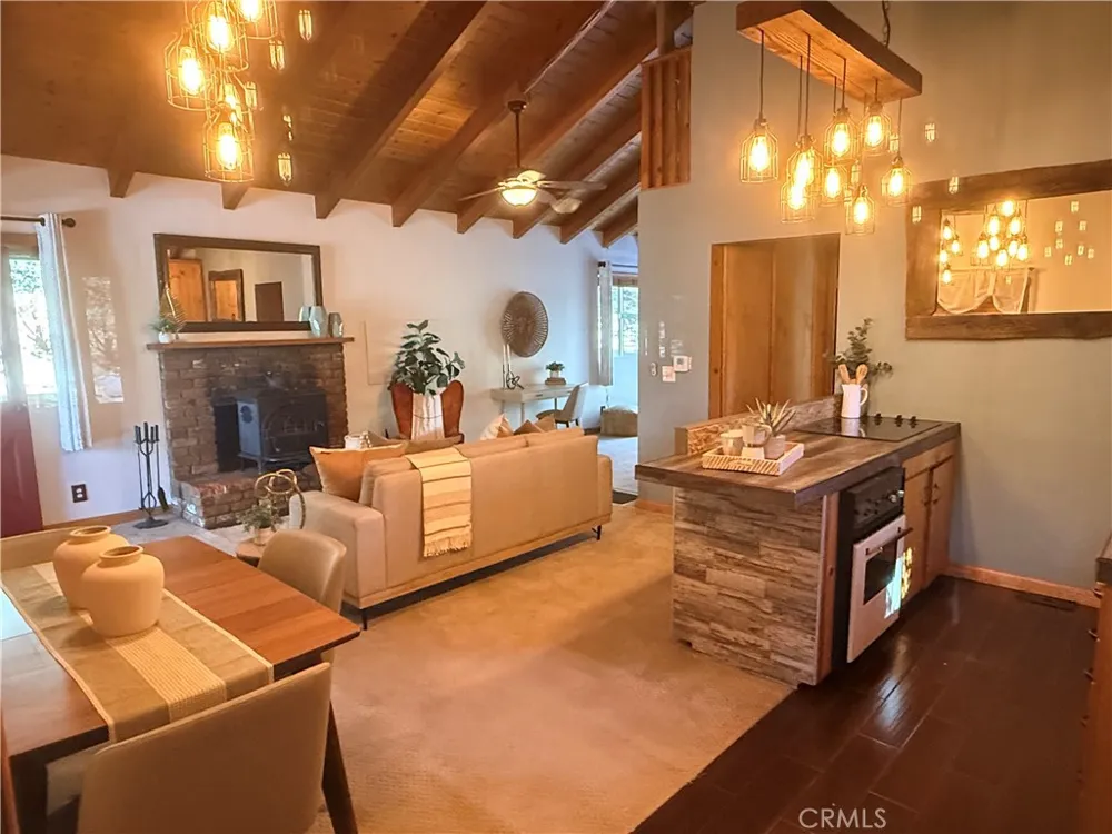 6199 Cedar Angelus Oaks, CA 92305