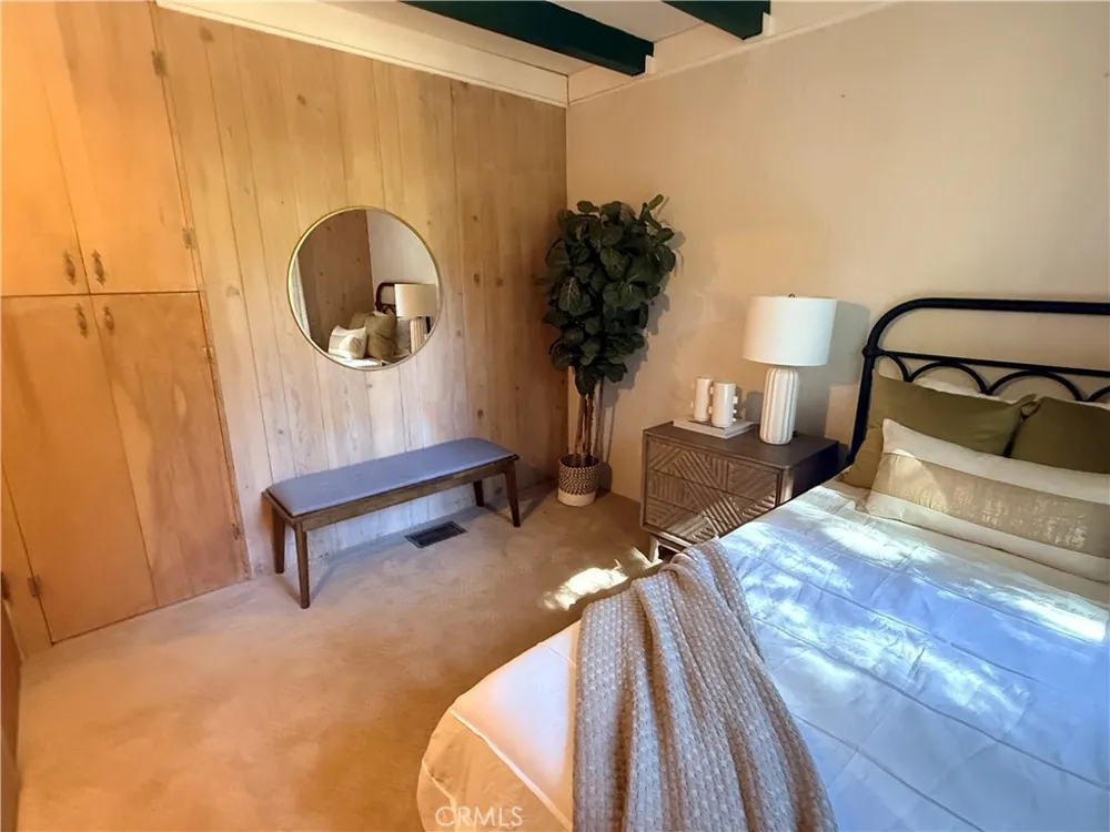 6199 Cedar Angelus Oaks, CA 92305