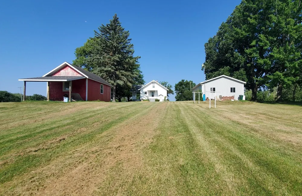 5869 S Mission Road Union Charter Township, MI 48858