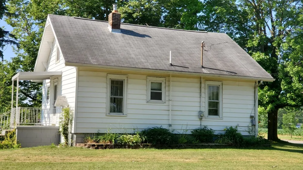 5869 S Mission Road Union Charter Township, MI 48858