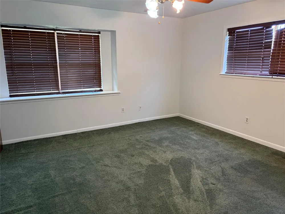 117 Dogwood Trail Bellville, TX 77418