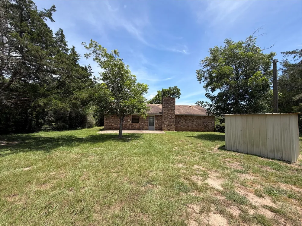 117 Dogwood Trail Bellville, TX 77418