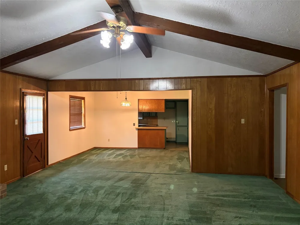 117 Dogwood Trail Bellville, TX 77418