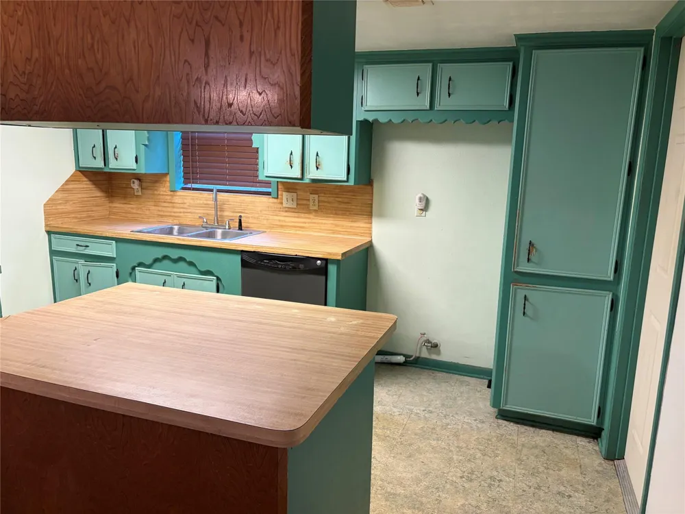 117 Dogwood Trail Bellville, TX 77418