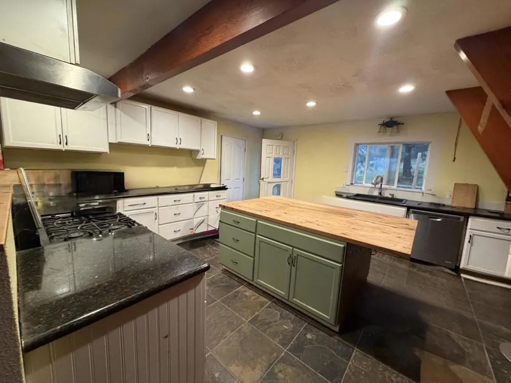 2461 Quail Oaks Road Valley Springs, CA 95252