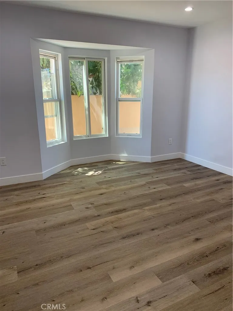 10603 S Osage Inglewood, CA 90304
