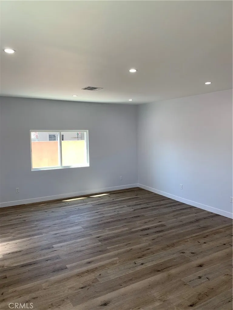 10603 S Osage Inglewood, CA 90304