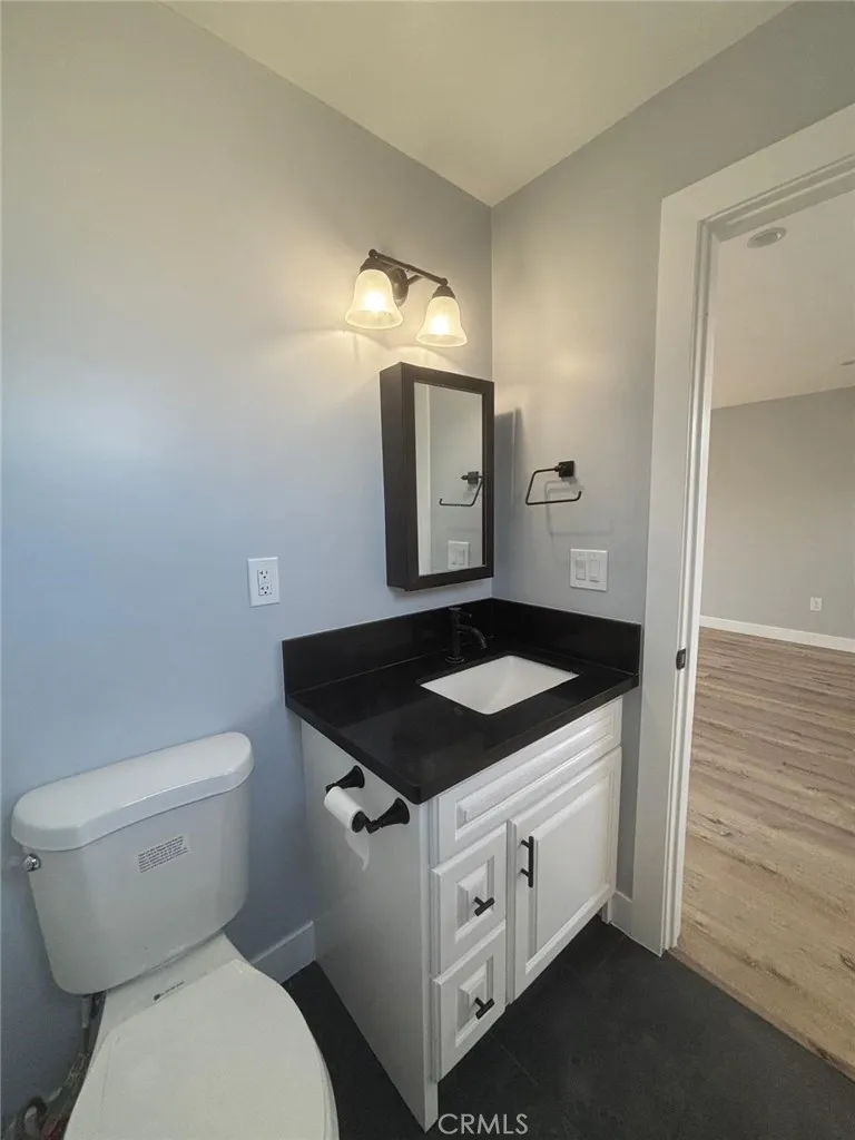 10603 S Osage Inglewood, CA 90304