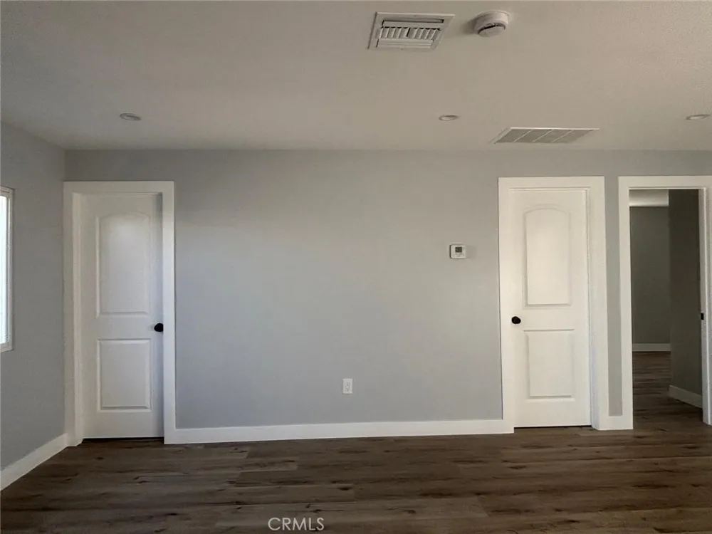 10603 S Osage Inglewood, CA 90304