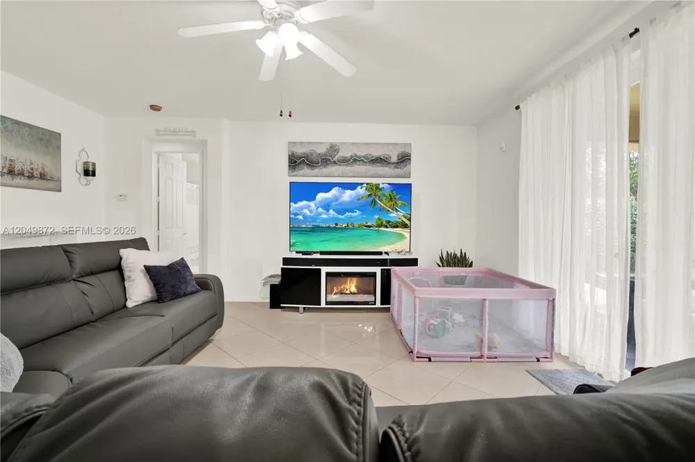 20765 SW 89th Ave Cutler Bay, FL 33189