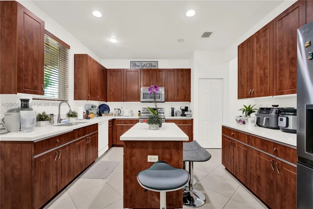 20765 SW 89th Ave Cutler Bay, FL 33189