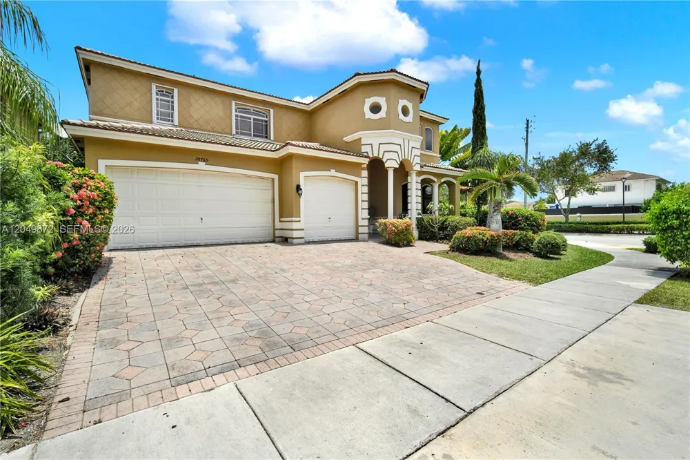 20765 SW 89th Ave Cutler Bay, FL 33189