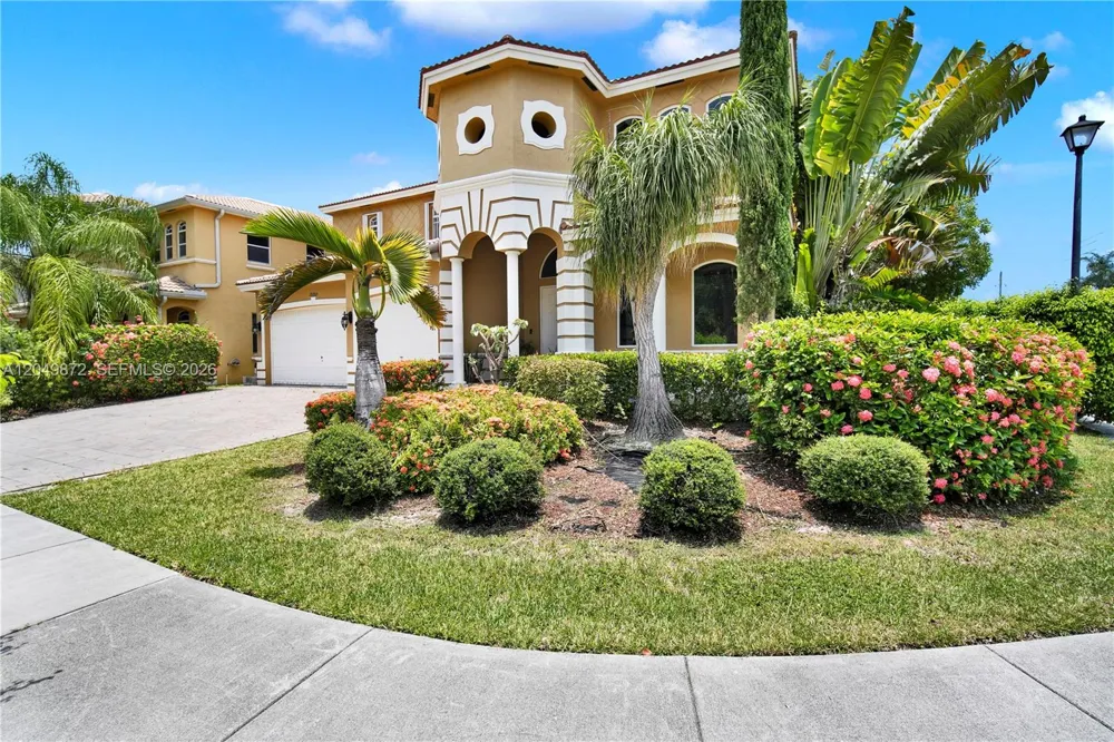 20765 SW 89th Ave Cutler Bay, FL 33189