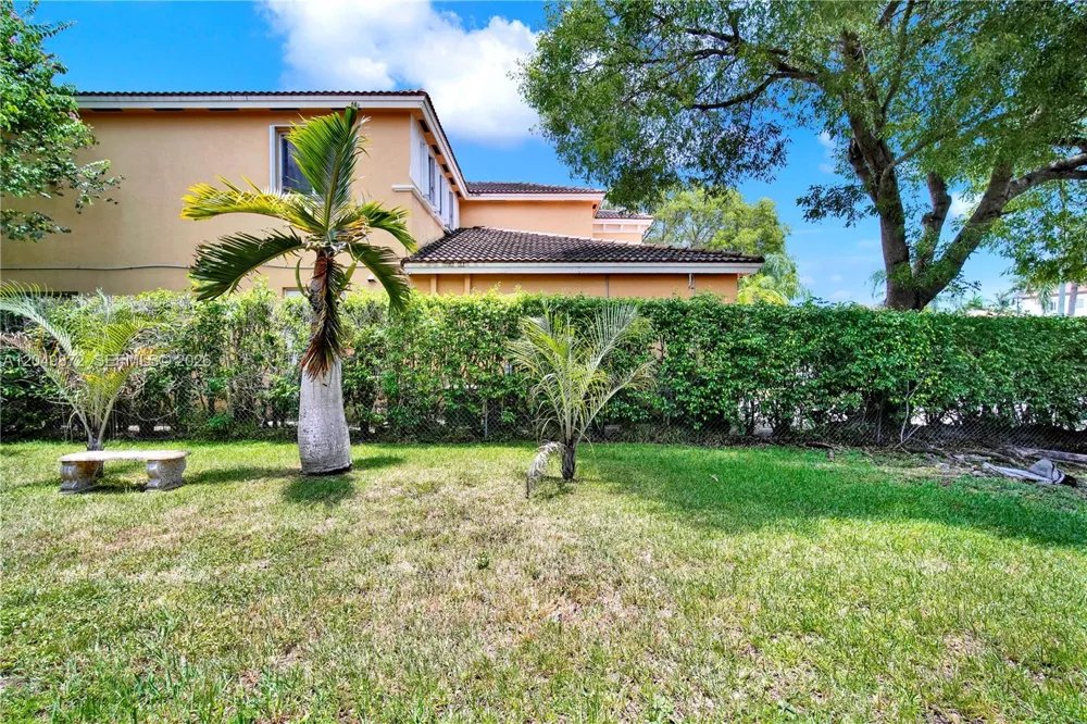 20765 SW 89th Ave Cutler Bay, FL 33189