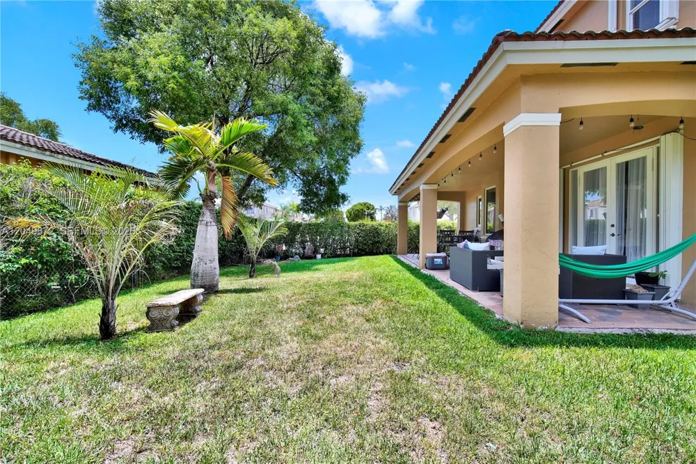 20765 SW 89th Ave Cutler Bay, FL 33189