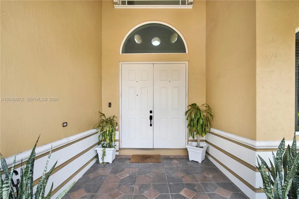 20765 SW 89th Ave Cutler Bay, FL 33189