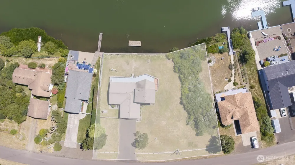 854 Texmar Avenue SW Ocean Shores, WA 98569