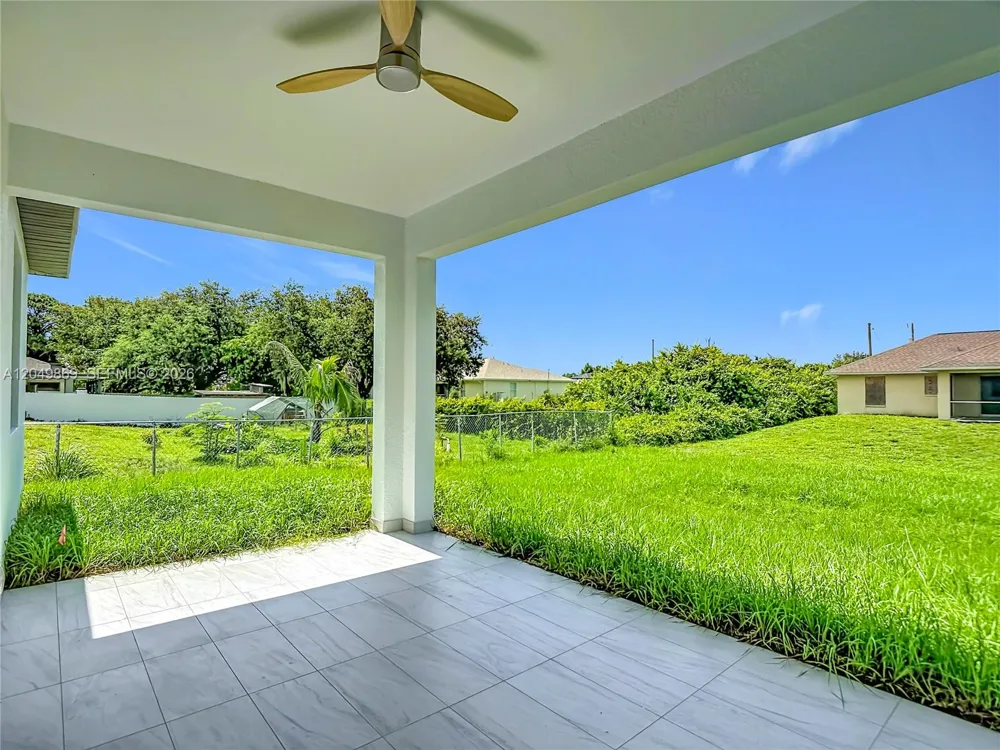 3813 SW 26TH Street Lehigh Acres, FL 33976