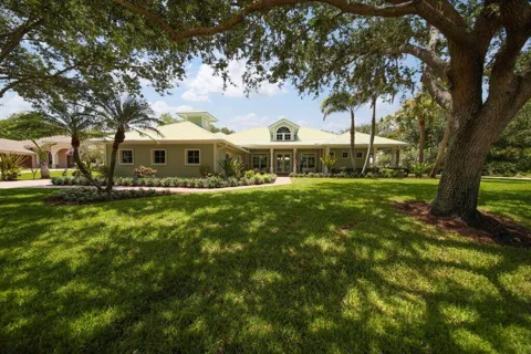 98 SW Cassine Court