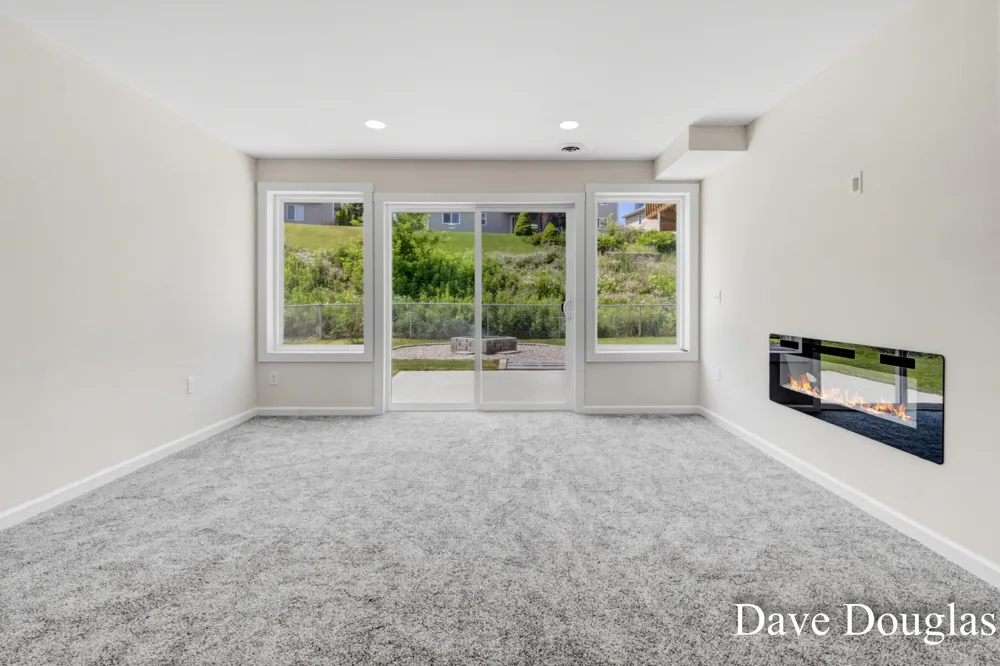237 Young Court Rockford, MI 49341