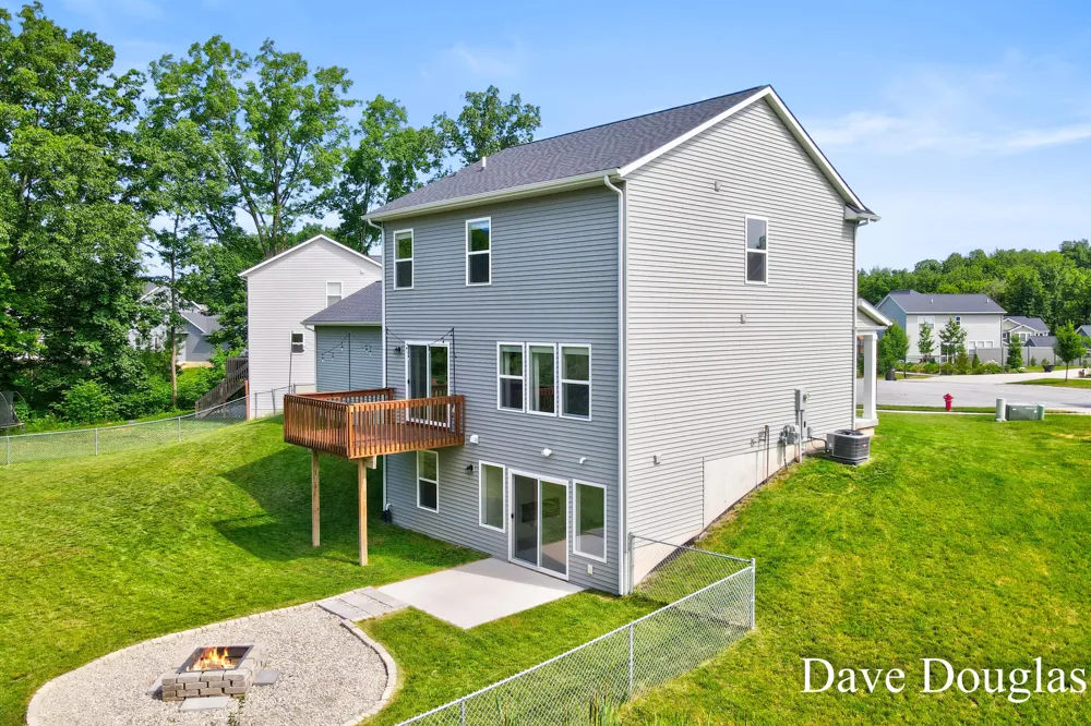 237 Young Court Rockford, MI 49341