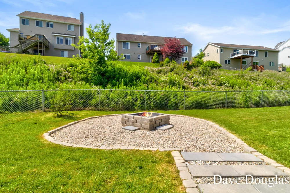 237 Young Court Rockford, MI 49341