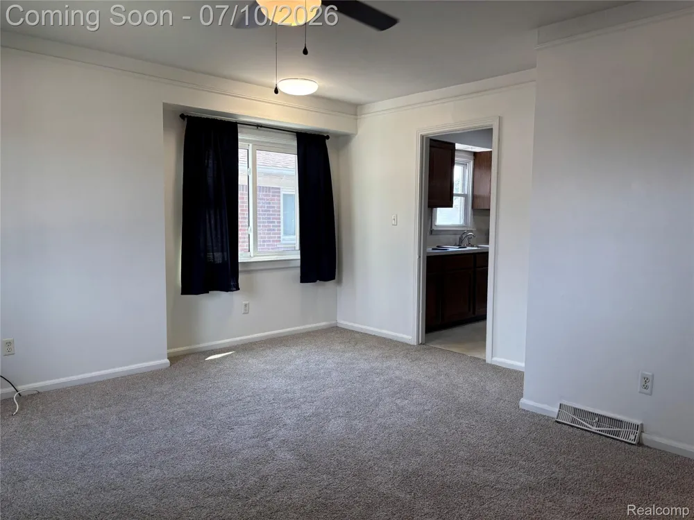 17588 Quarry Street Riverview City, MI 48193