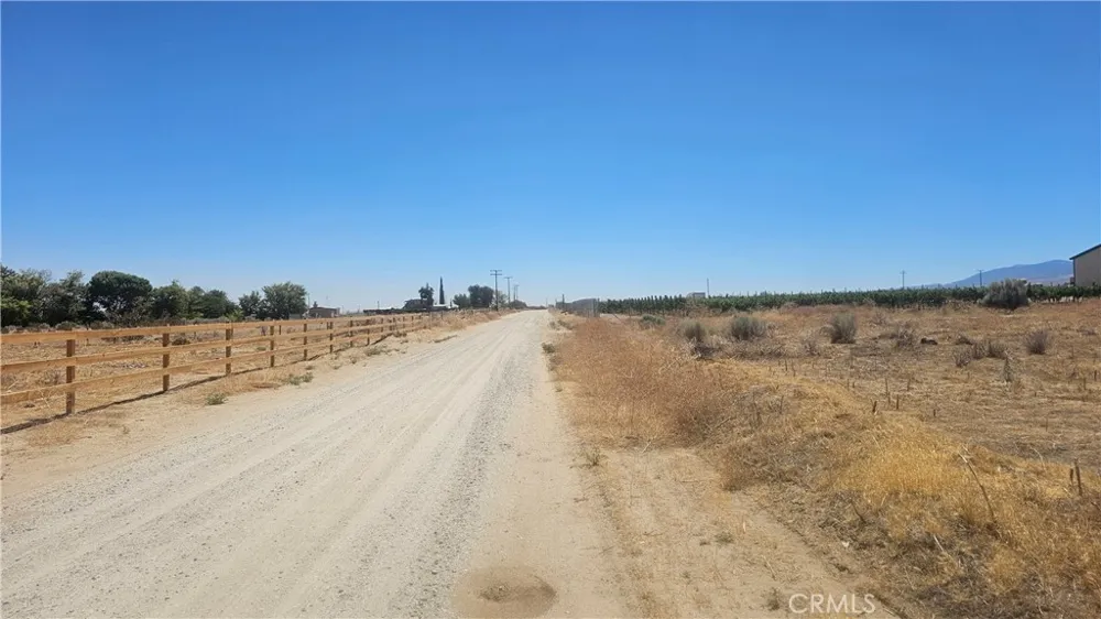 T6 Sun Village, CA 93543