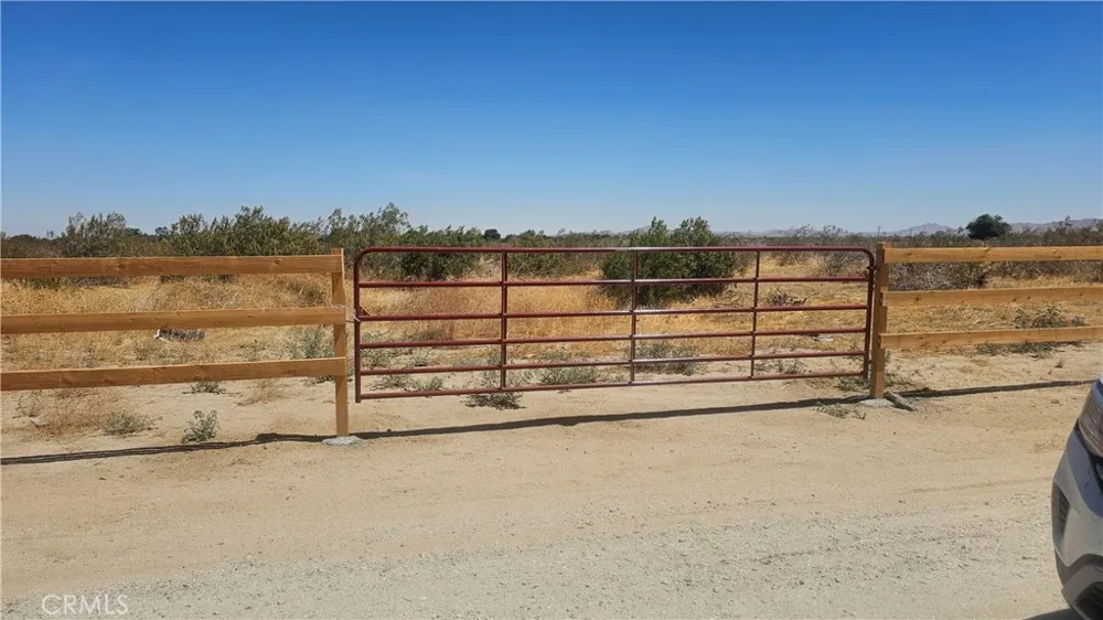 T6 Sun Village, CA 93543