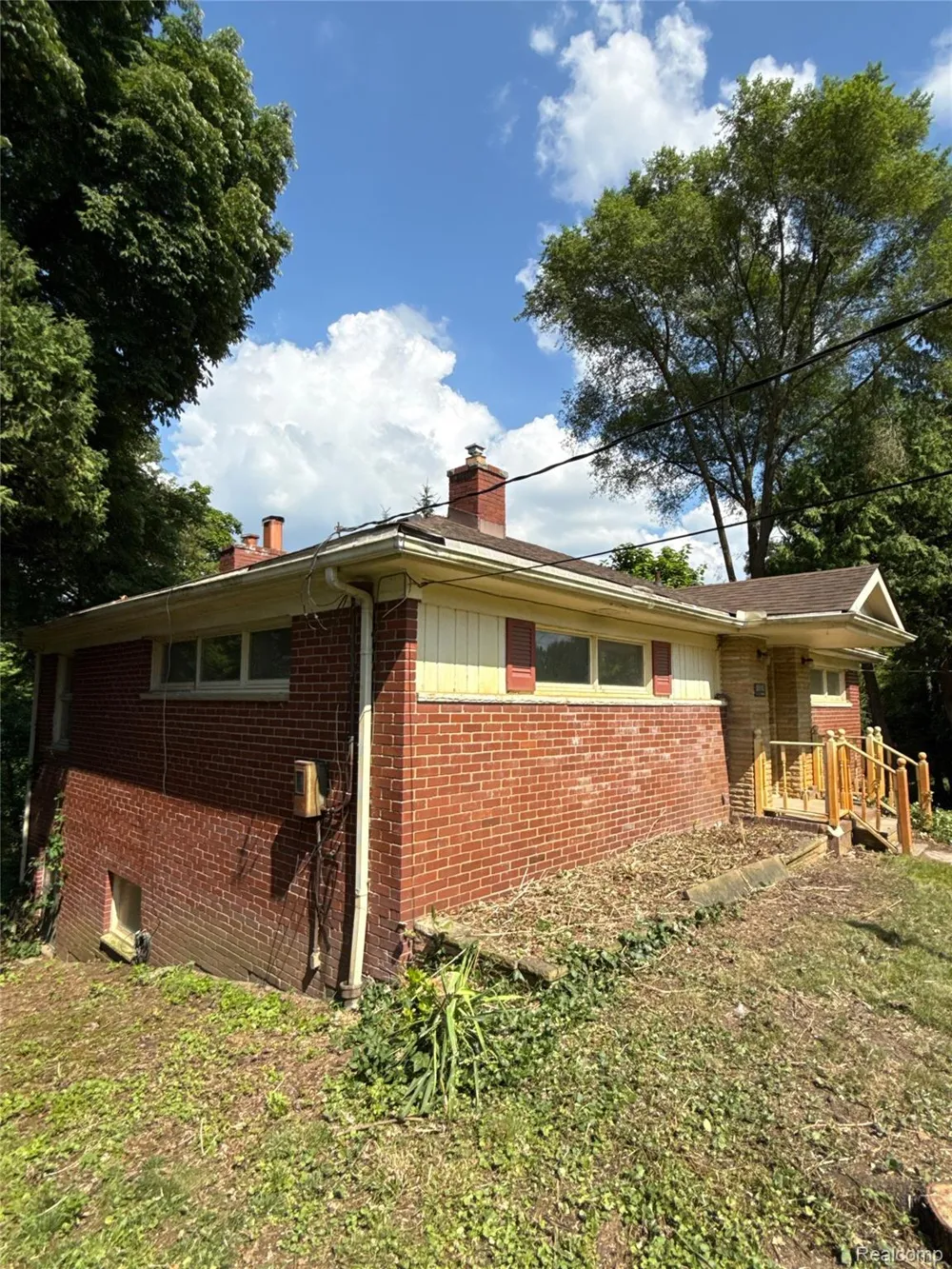 5910 Lakewood Boulevard Clarkston City, MI 48346