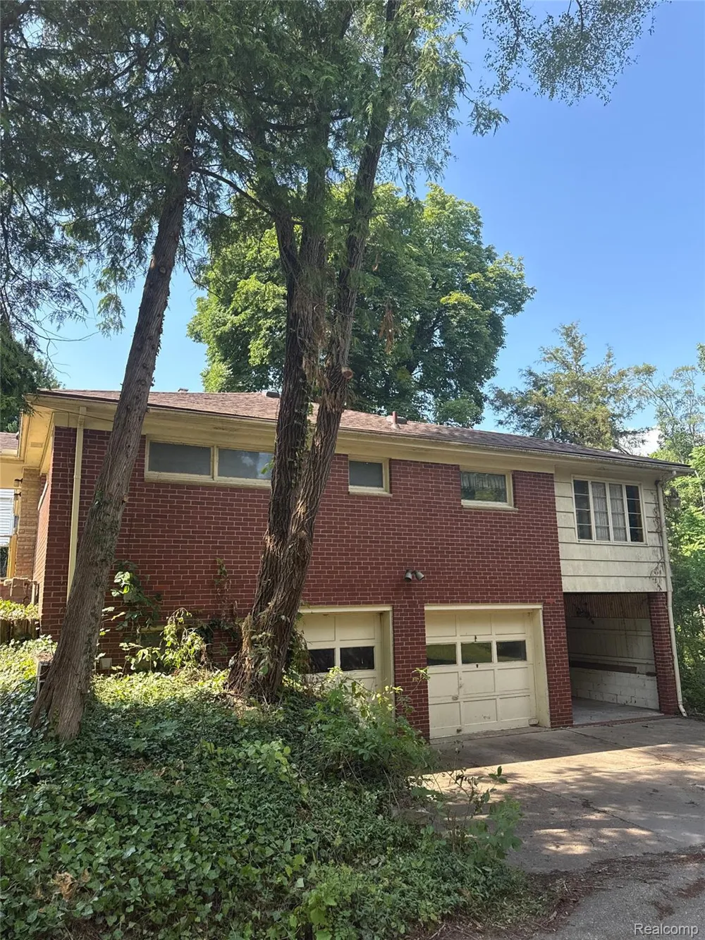 5910 Lakewood Boulevard Clarkston City, MI 48346