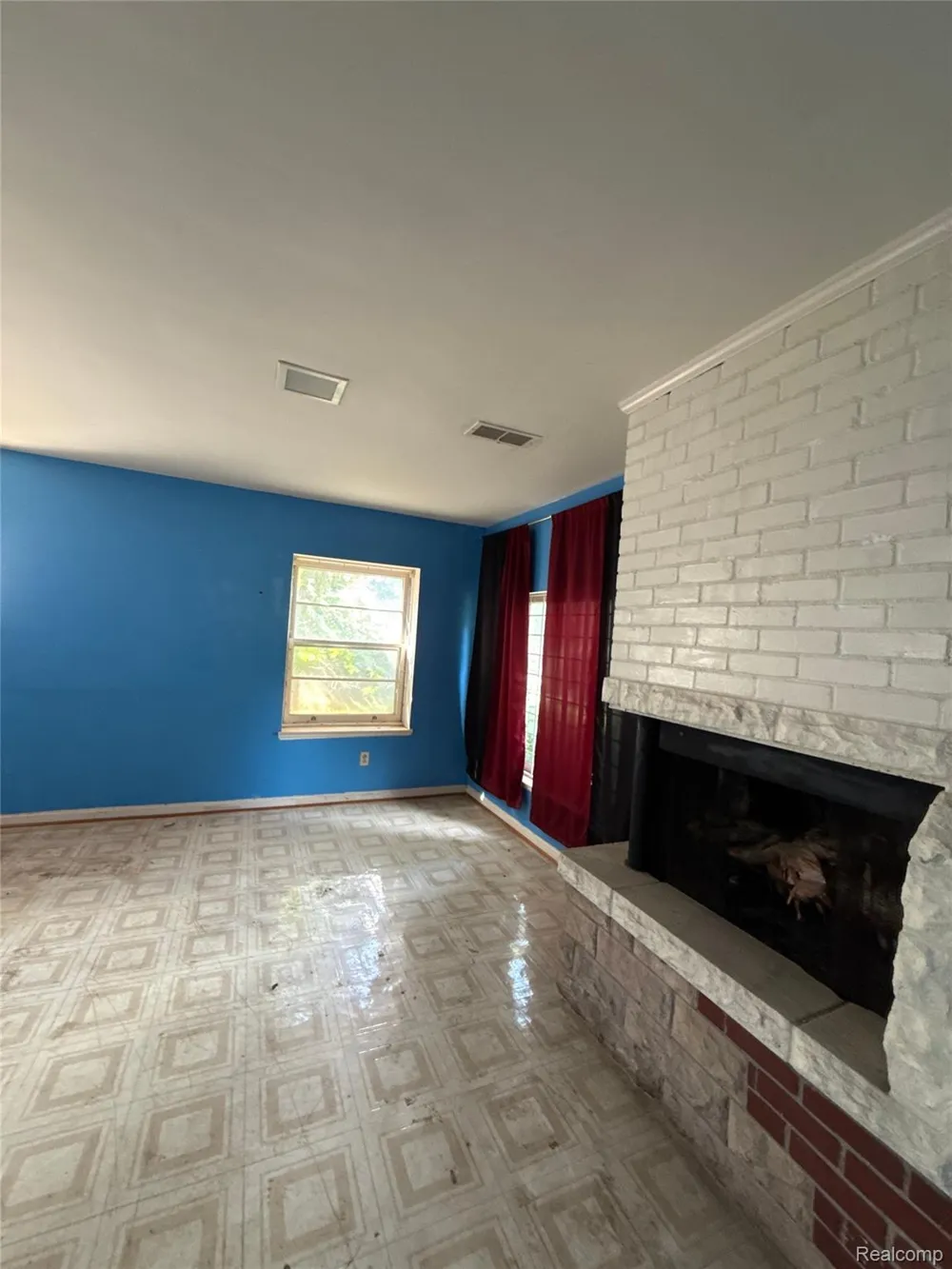 5910 Lakewood Boulevard Clarkston City, MI 48346