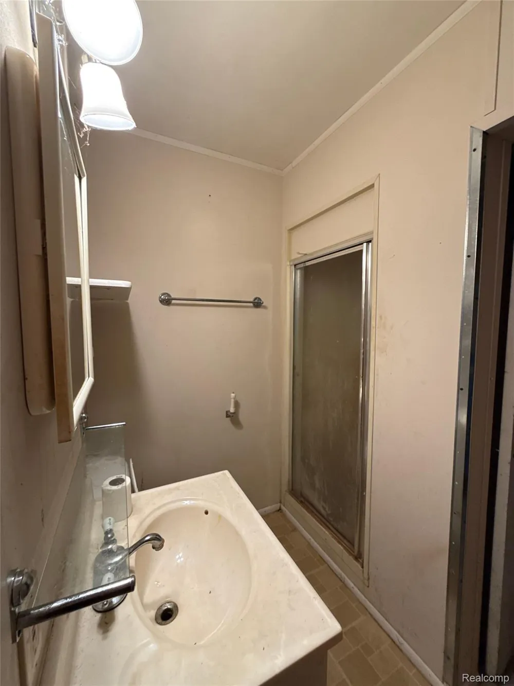 5910 Lakewood Boulevard Clarkston City, MI 48346
