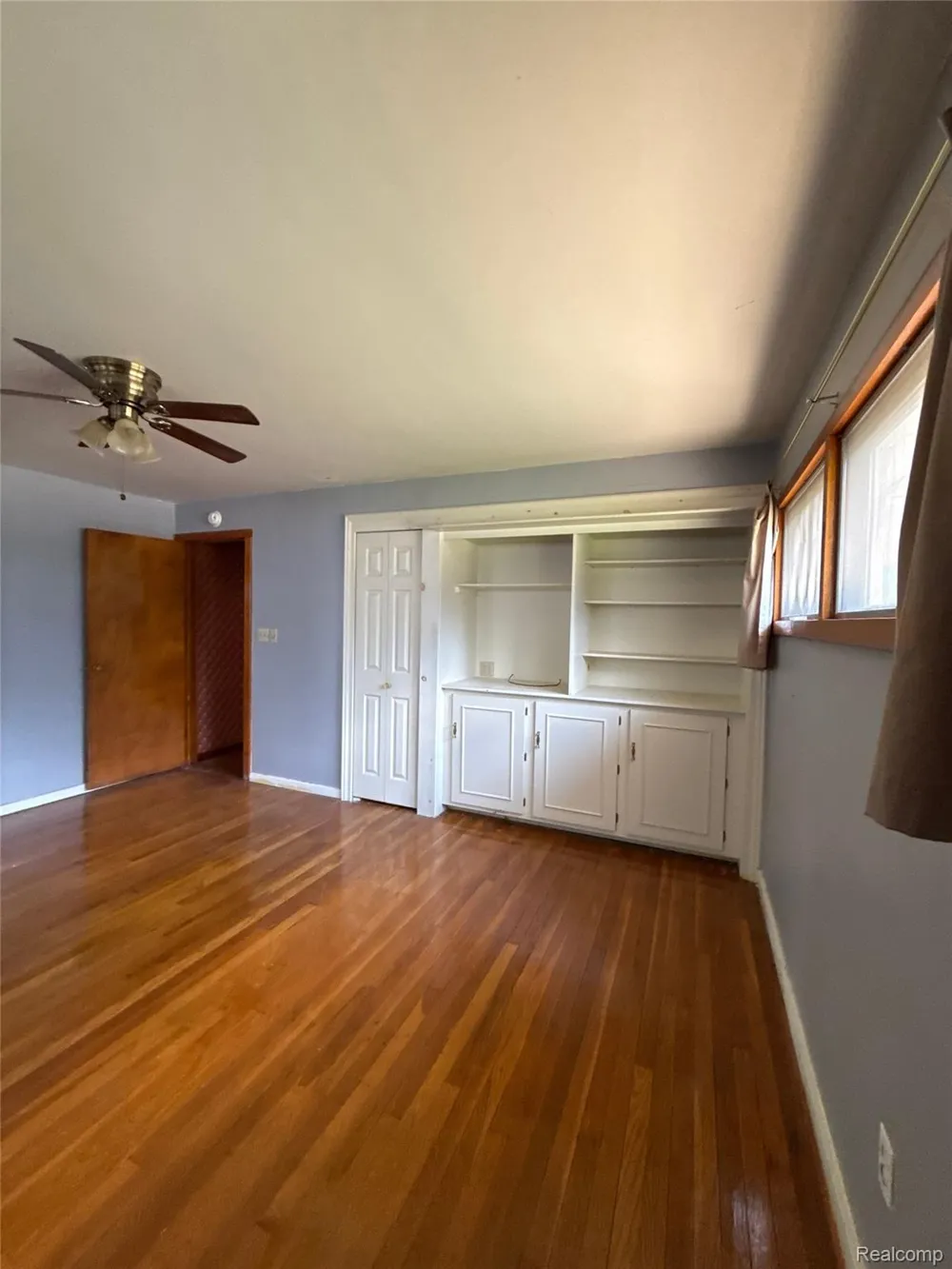 5910 Lakewood Boulevard Clarkston City, MI 48346