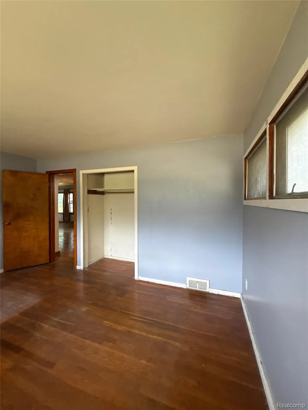 5910 Lakewood Boulevard Clarkston City, MI 48346