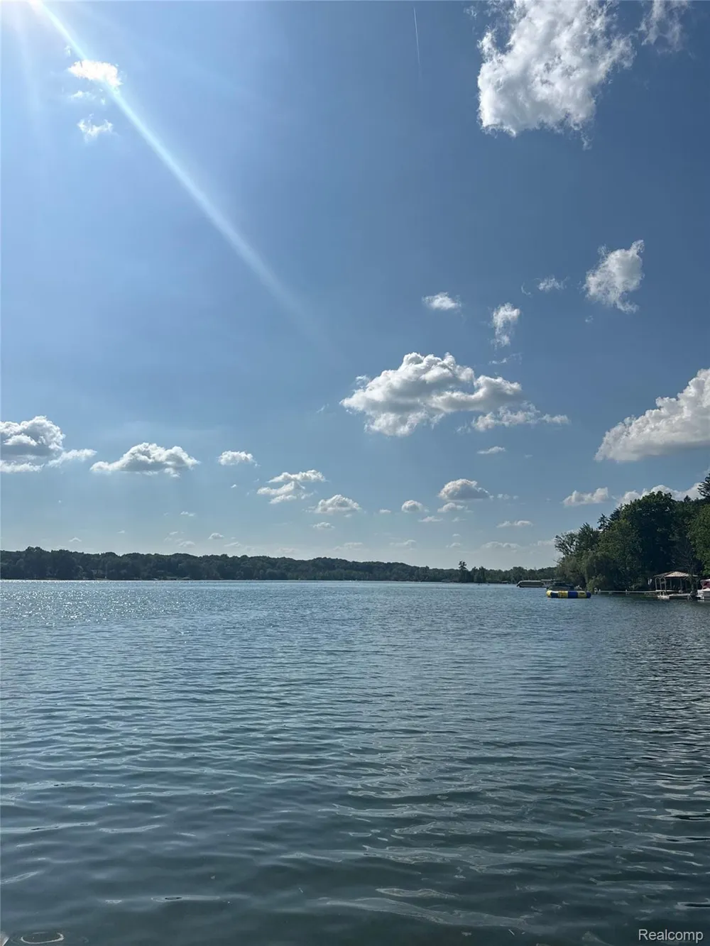 5910 Lakewood Boulevard Clarkston City, MI 48346