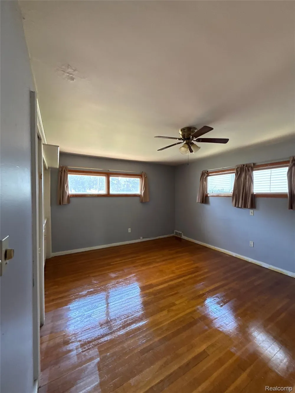 5910 Lakewood Boulevard Clarkston City, MI 48346