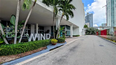 350 S Miami Ave #704