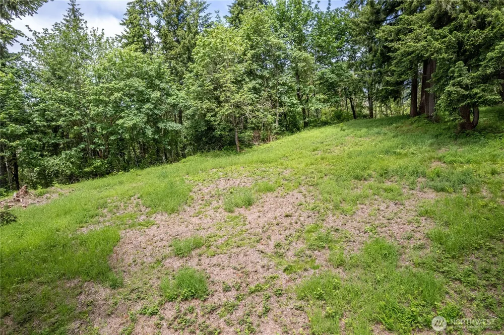 945 Edinburgh Court Kelso, WA 98626
